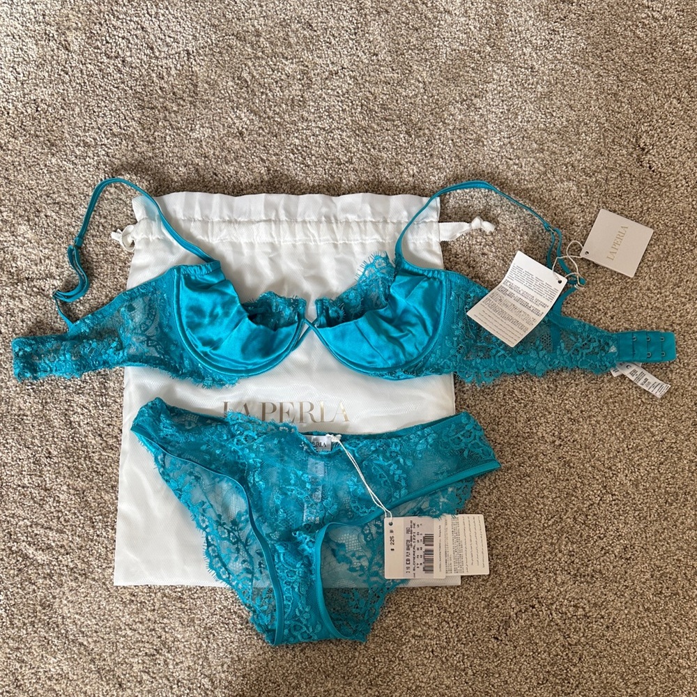 La Perla Turquoise Lace Bra and Panty Set